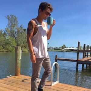 Meet your Posher, Marshall